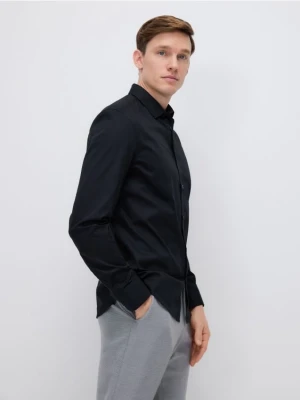 Reserved - Bawełniana koszula slim fit - czarny