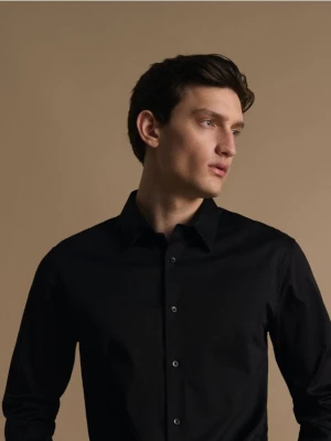 Reserved - Bawełniana koszula slim fit - czarny