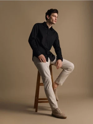 Reserved - Bawełniana koszula slim fit - czarny