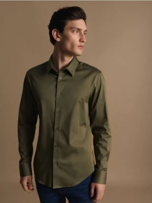 Reserved - Bawełniana koszula slim fit - oliwkowy