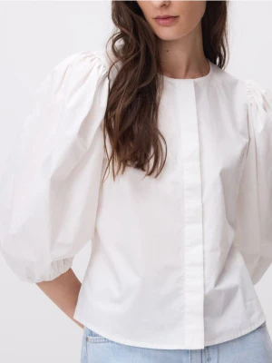 Reserved - Bawełniana koszula z bufkami - biały