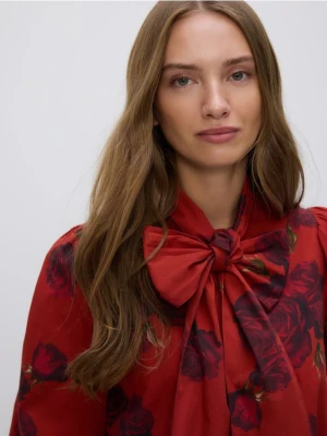 Reserved - Bawełniana koszula z wiązaniem - czerwony