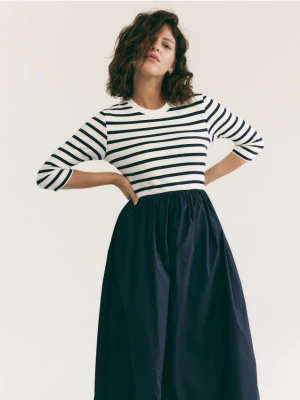 Reserved - Bawełniana sukienka midi - wielobarwny