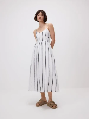 Reserved - Bawełniana sukienka midi - złamana biel