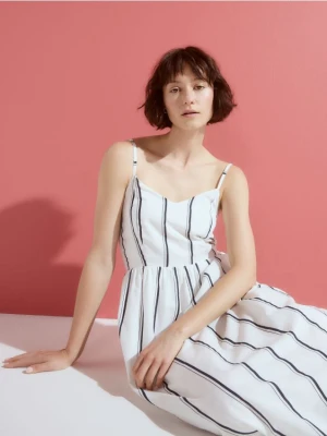 Reserved - Bawełniana sukienka midi - złamana biel