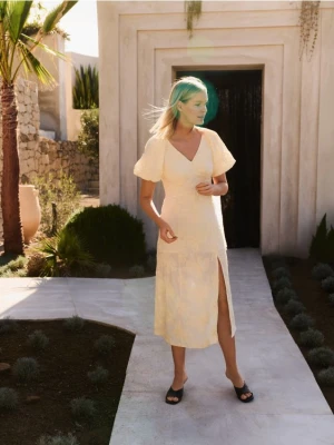 Reserved - Bawełniana sukienka z haftem - jasnożółty