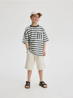 Reserved - Bawełniane bermudy - złamana biel