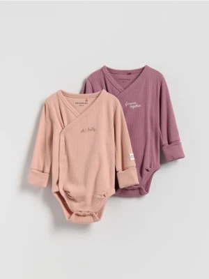 Reserved - Bawełniane body z haftem - brudny róż