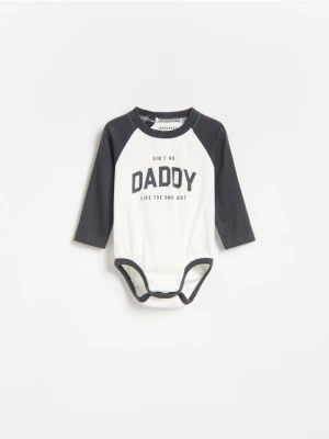 Reserved - Bawełniane body z nadrukiem - czarny