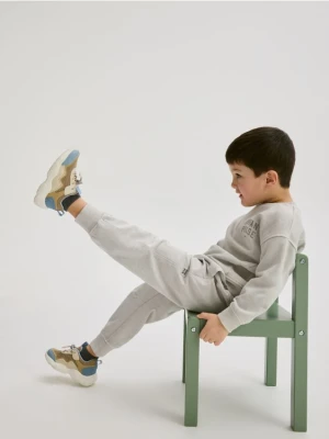 Reserved - Bawełniane joggery z kieszeniami - jasnoszary