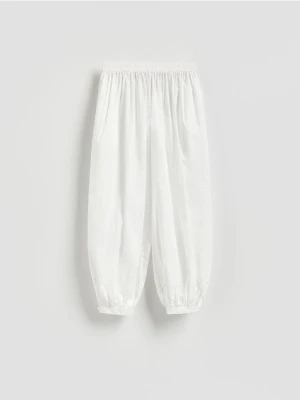 Reserved - Bawełniane spodnie balloon - biały