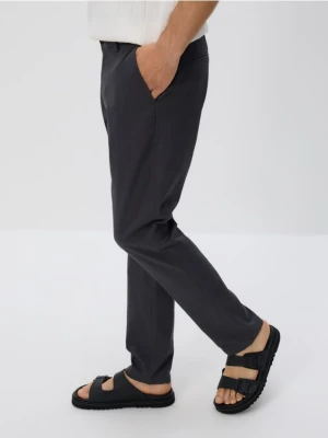 Reserved - Bawełniane spodnie chino slim - ciemnoszary