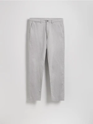 Reserved - Bawełniane spodnie chino slim - jasnoszary