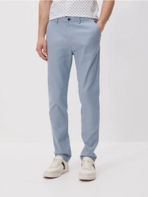 Reserved - Bawełniane spodnie chino slim - niebieski