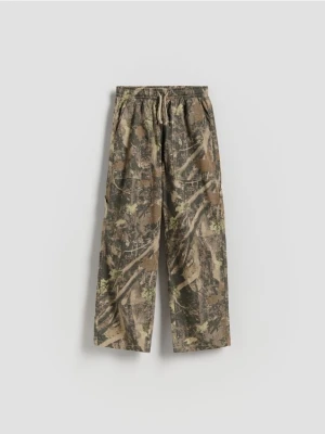 Reserved - Bawełniane spodnie - ciemnozielony