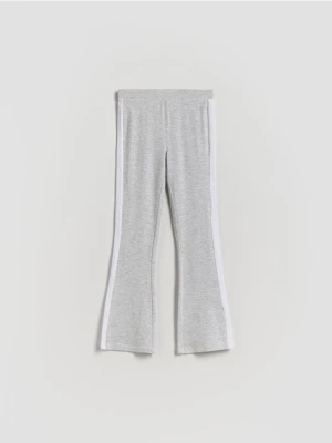 Reserved - Bawełniane spodnie flare - jasnoszary