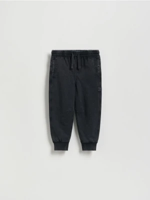 Reserved - Bawełniane spodnie jogger - czarny