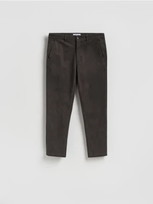 Reserved - Bawełniane spodnie regular - ciemnobrązowy