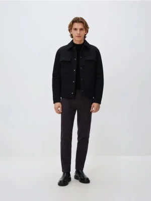 Reserved - Bawełniane spodnie slim fit - mahoniowy