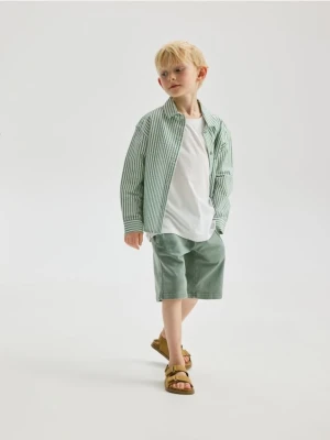 Reserved - Bawełniane szorty bermudy - ciemnozielony