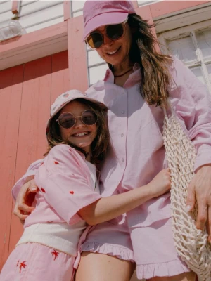 Reserved - Bawełniane szorty z falbankami - różowy