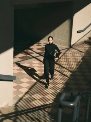 Reserved - Bawełniany golf - czarny