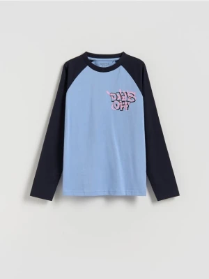 Reserved - Bawełniany longsleeve z nadrukiem - granatowy