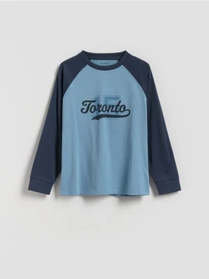 Reserved - Bawełniany longsleeve z nadrukiem - jasnoniebieski