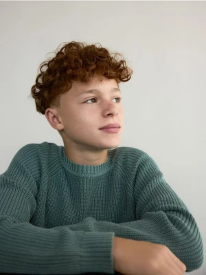 Reserved - Bawełniany sweter - morski