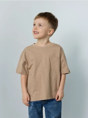 Reserved - Bawełniany t-shirt oversize - warm olive