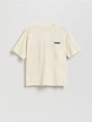 Reserved - Bawełniany t-shirt oversize - złamana biel