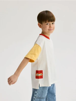 Reserved - Bawełniany t-shirt oversize - złamana biel