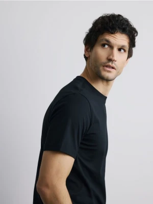 Reserved - Bawełniany t-shirt regular - czarny