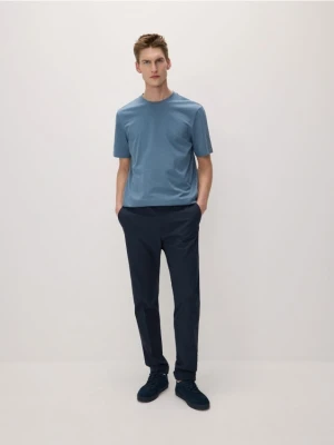 Reserved - Bawełniany t-shirt regular fit - granatowy