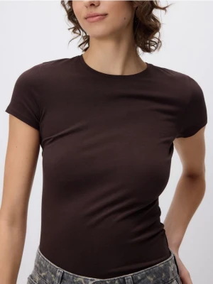 Reserved - Bawełniany t-shirt slim fit - ciemnobrązowy