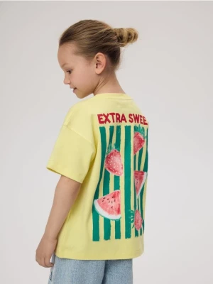 Reserved - Bawełniany t-shirt z aplikacją - jasnożółty