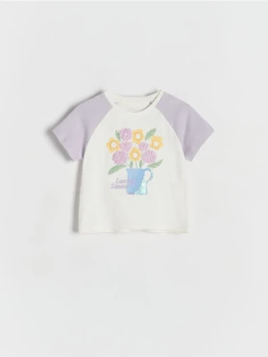 Reserved - Bawełniany t-shirt z aplikacją - lawendowy