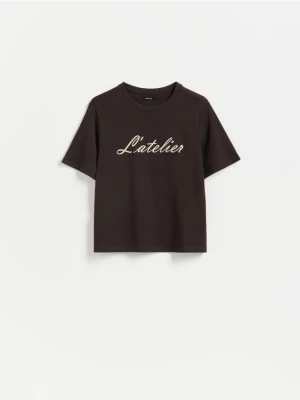 Reserved - Bawełniany t-shirt z haftem - ciemnobrązowy