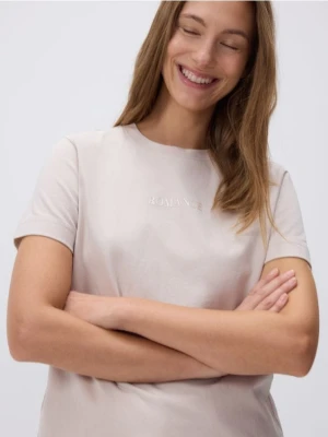 Reserved - Bawełniany t-shirt z nadrukiem - beżowy