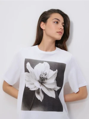 Reserved - Bawełniany t-shirt z nadrukiem - biały