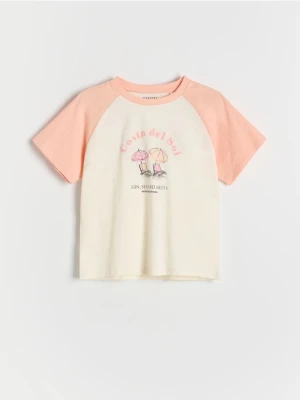 Reserved - Bawełniany t-shirt z nadrukiem - brzoskwiniowy