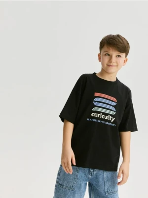 Zdjęcie produktu Reserved - Bawełniany t-shirt z nadrukiem - czarny