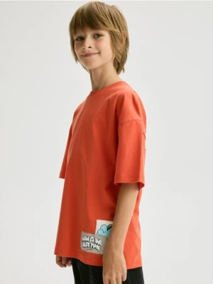 Reserved - Bawełniany t-shirt z nadrukiem - czerwony