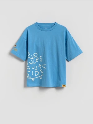 Reserved - Bawełniany t-shirt z nadrukiem - niebieski