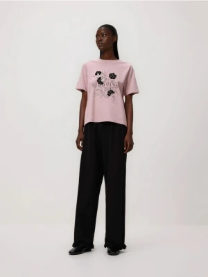 Reserved - Bawełniany t-shirt z nadrukiem - pastelowy róż