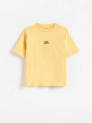 Reserved - Bawełniany t-shirt z naszywką - jasnożółty