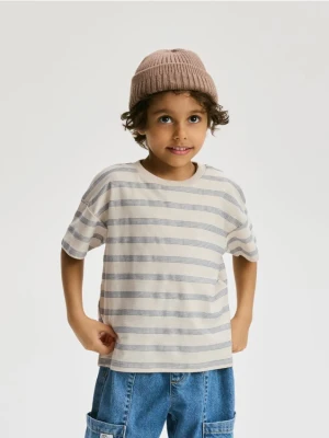 Reserved - Bawełniany t-shirt z naszywką - kremowy