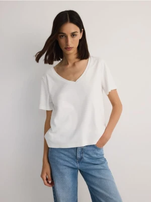 Reserved - Bawełniany t-shirt - złamana biel