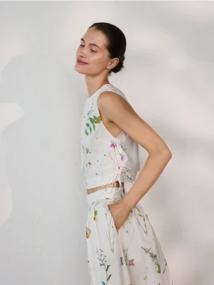 Reserved - Bawełniany top w kwiaty - wielobarwny