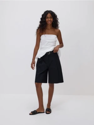 Reserved - Bermudy z paskiem - czarny